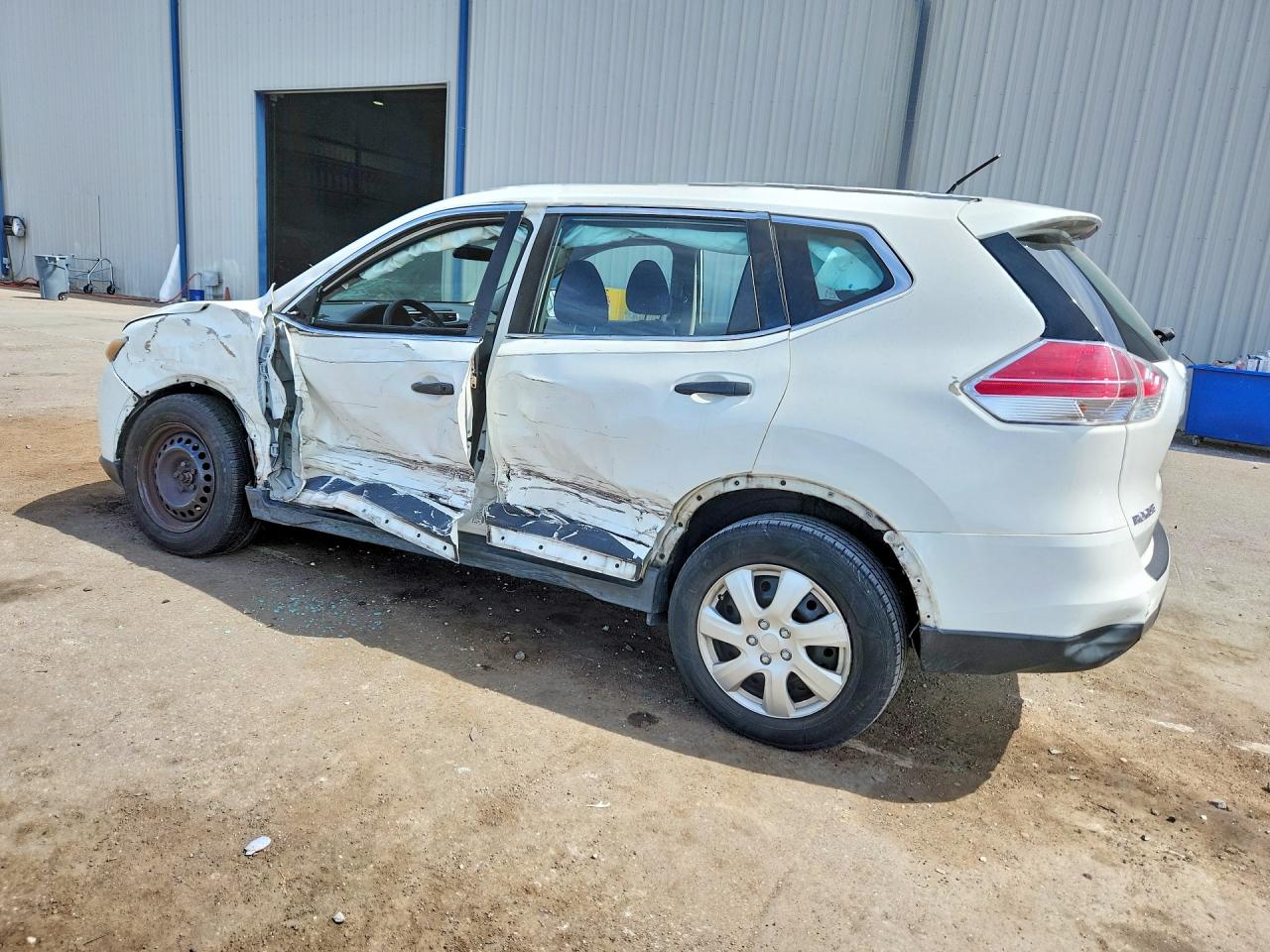 2016 NISSAN ROGUE S — снимка 2