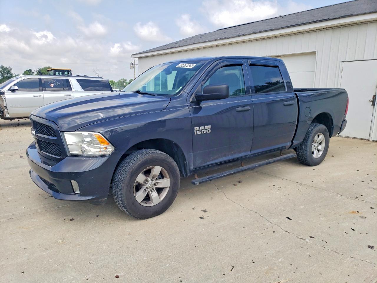 2016 RAM 1500 ST