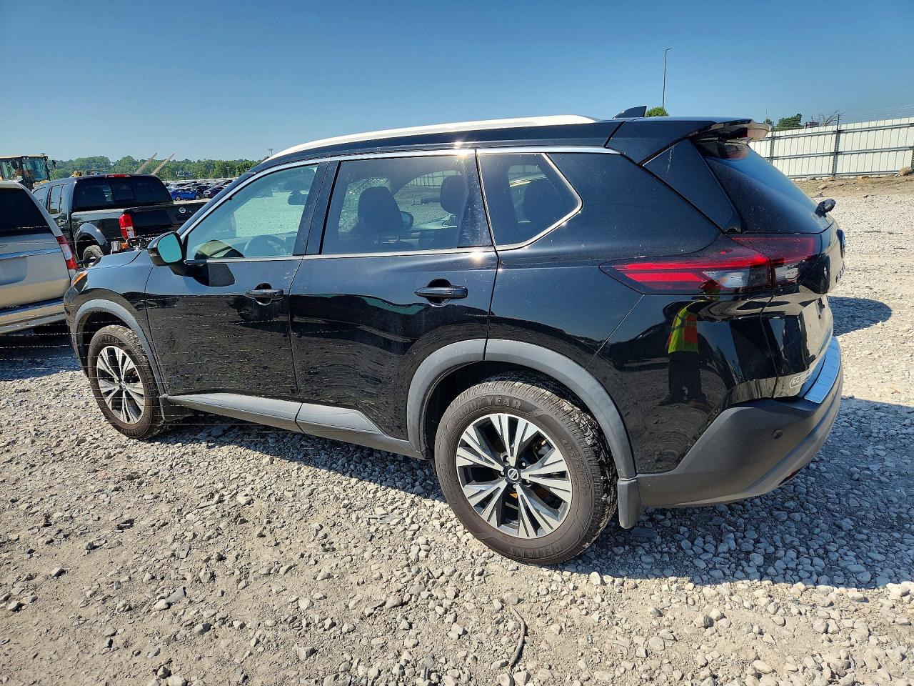 2021 NISSAN ROGUE SV — снимка 2
