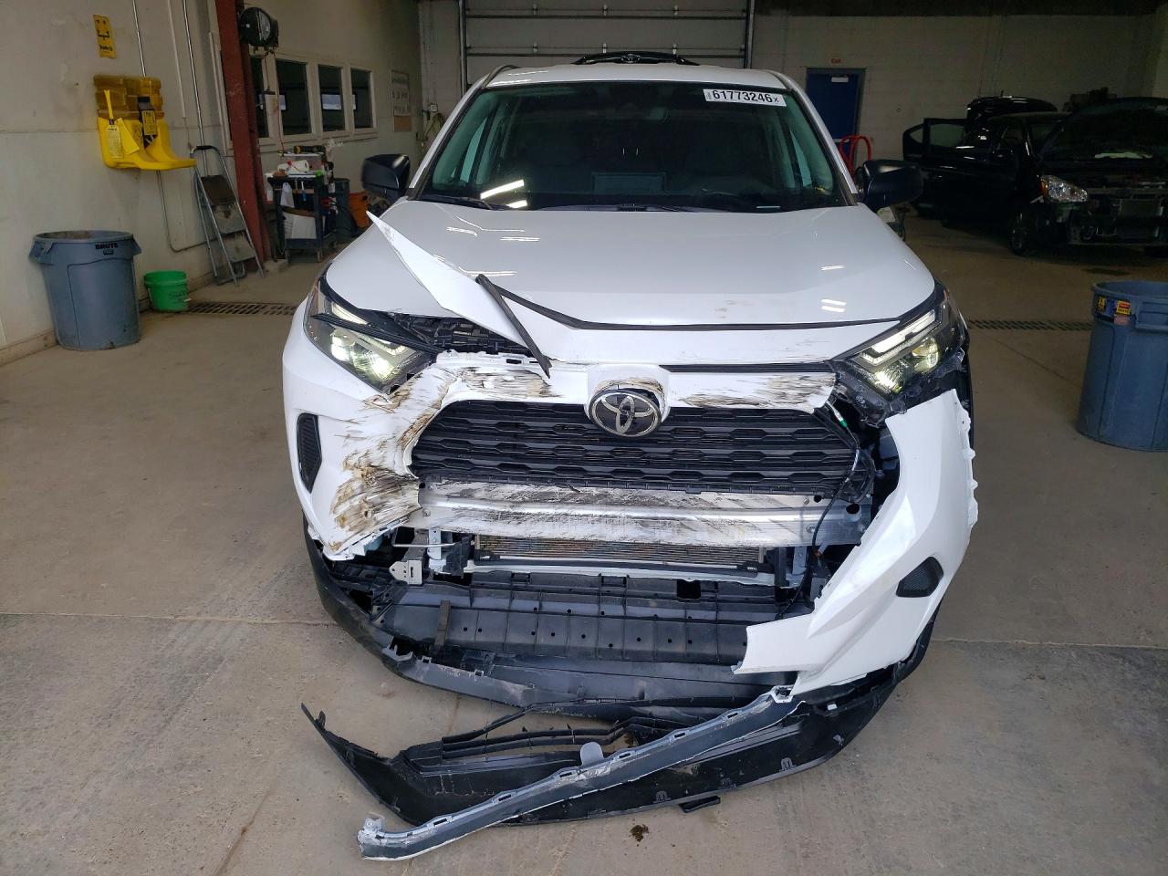 2024 TOYOTA RAV4 LE — снимка 5