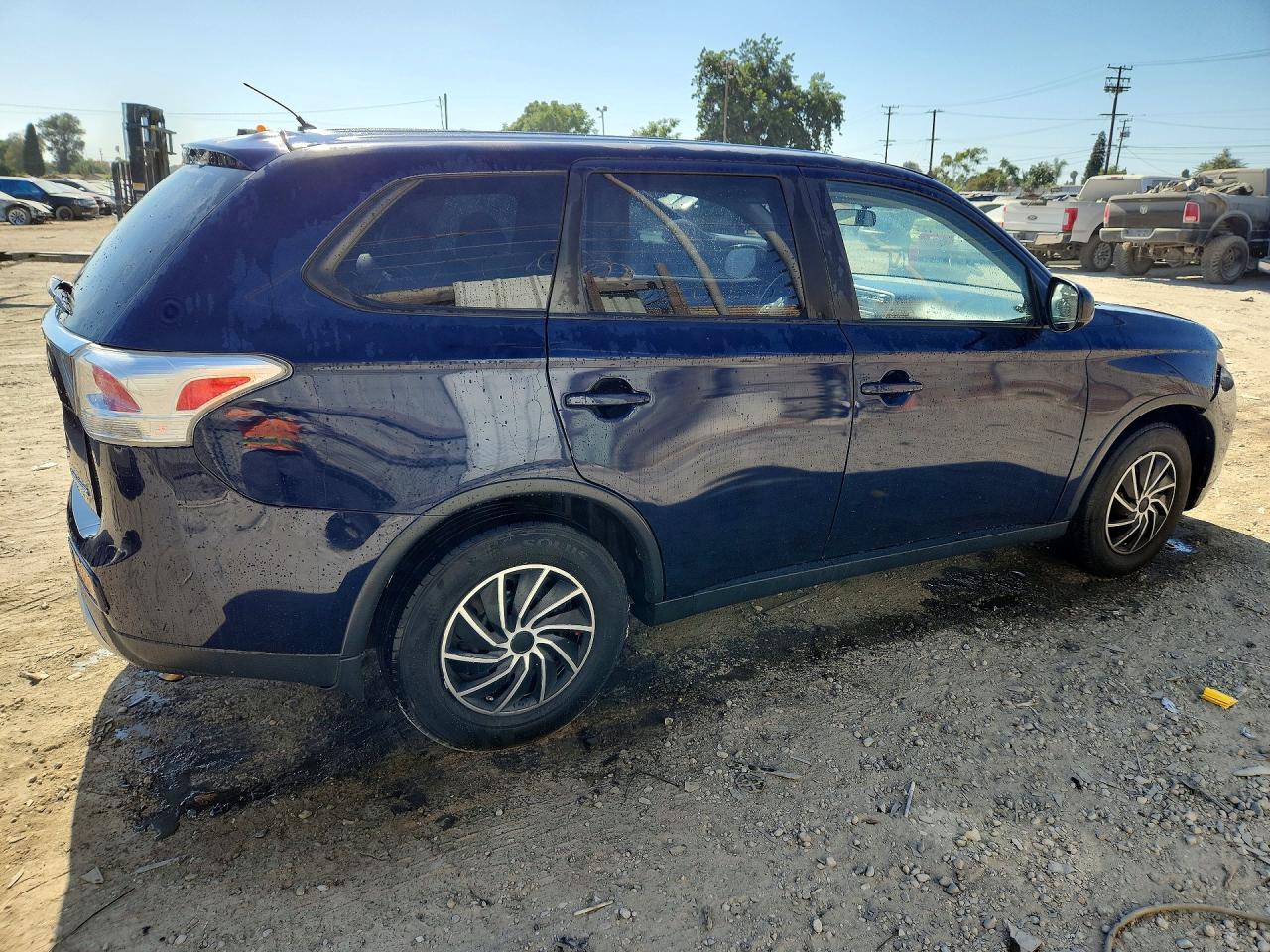 2015 MITSUBISHI OUTLANDER ES — снимка 3
