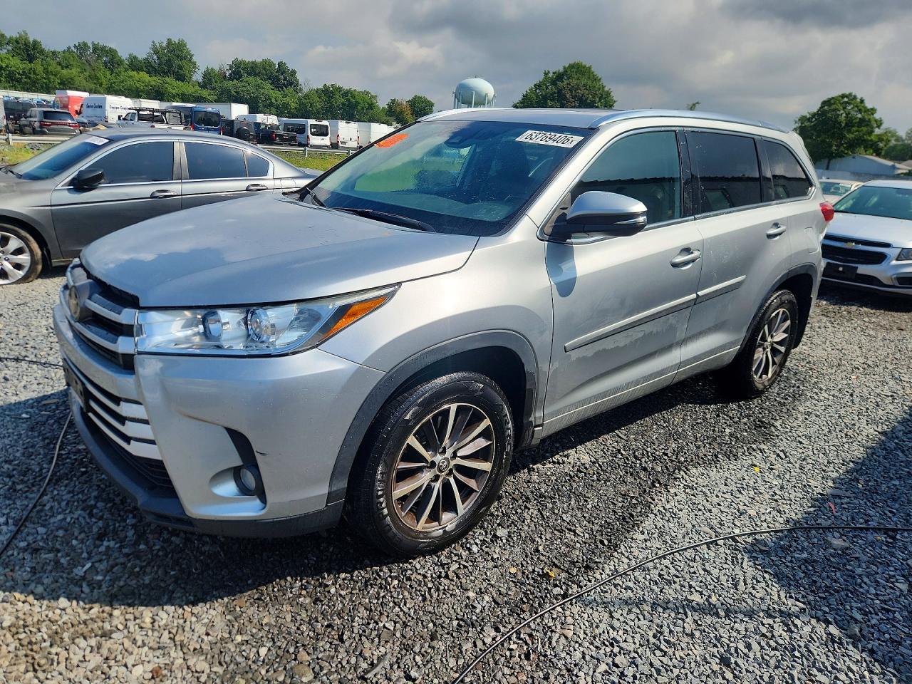 2018 TOYOTA HIGHLANDER XLE