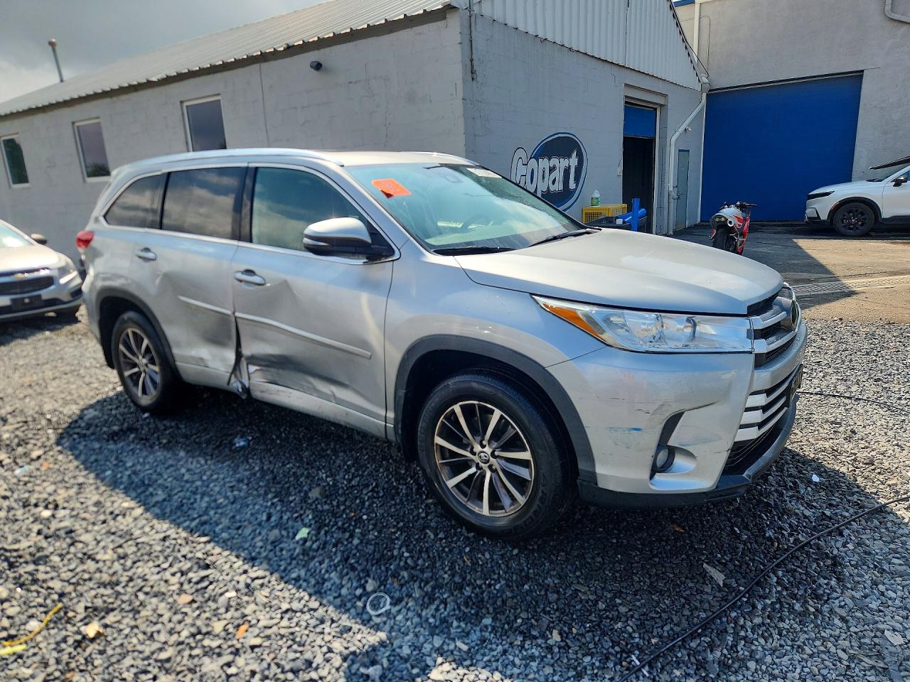 2018 TOYOTA HIGHLANDER XLE — снимка 4