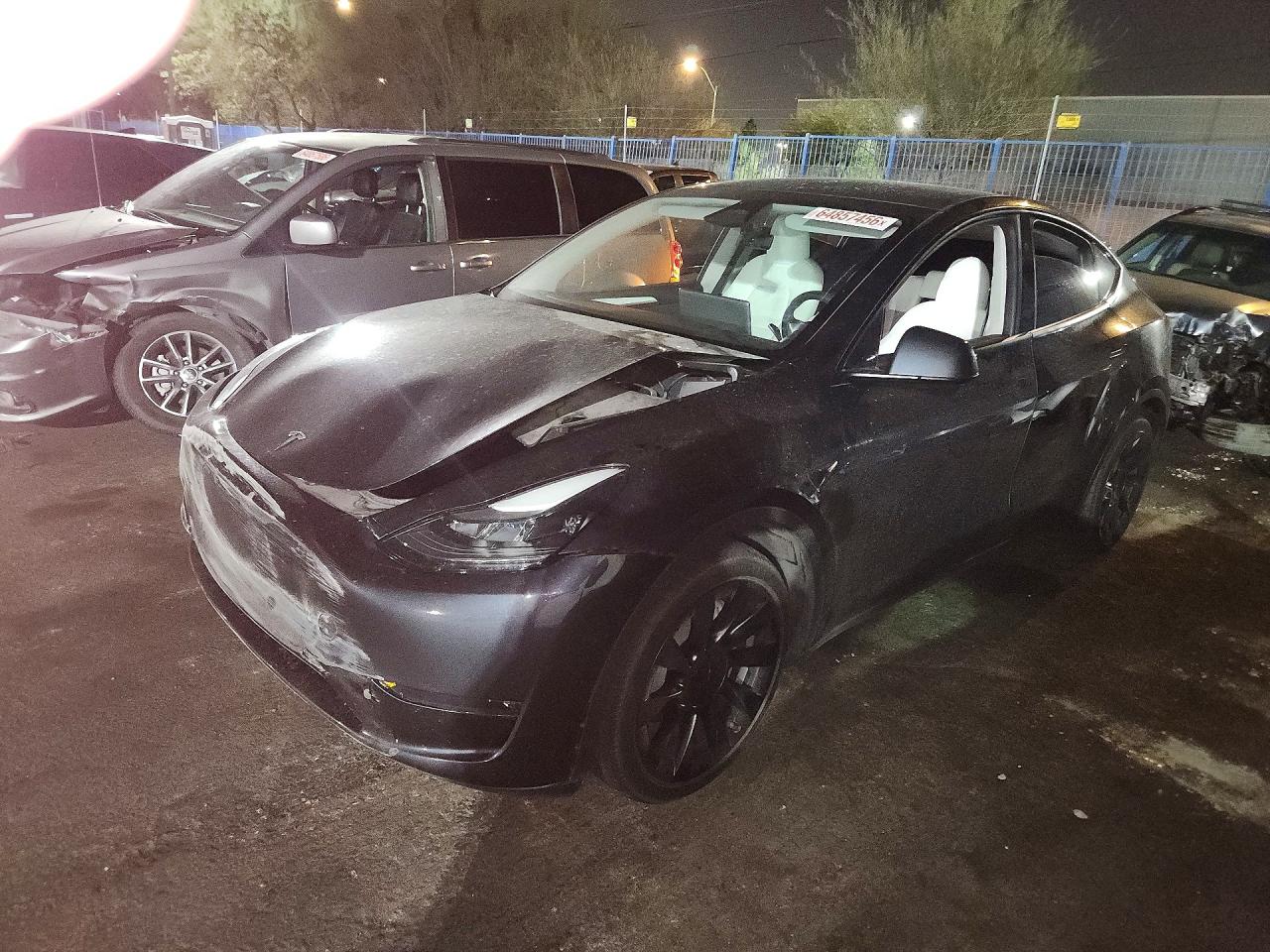 2024 TESLA MODEL Y