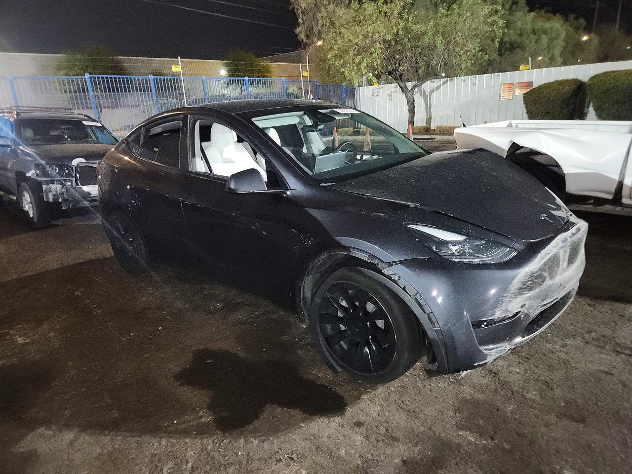 2024 TESLA MODEL Y — снимка 4