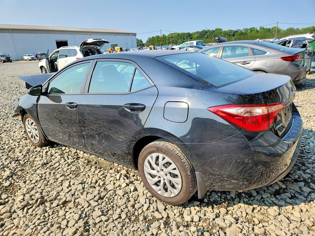 2017 TOYOTA COROLLA LE — снимка 2