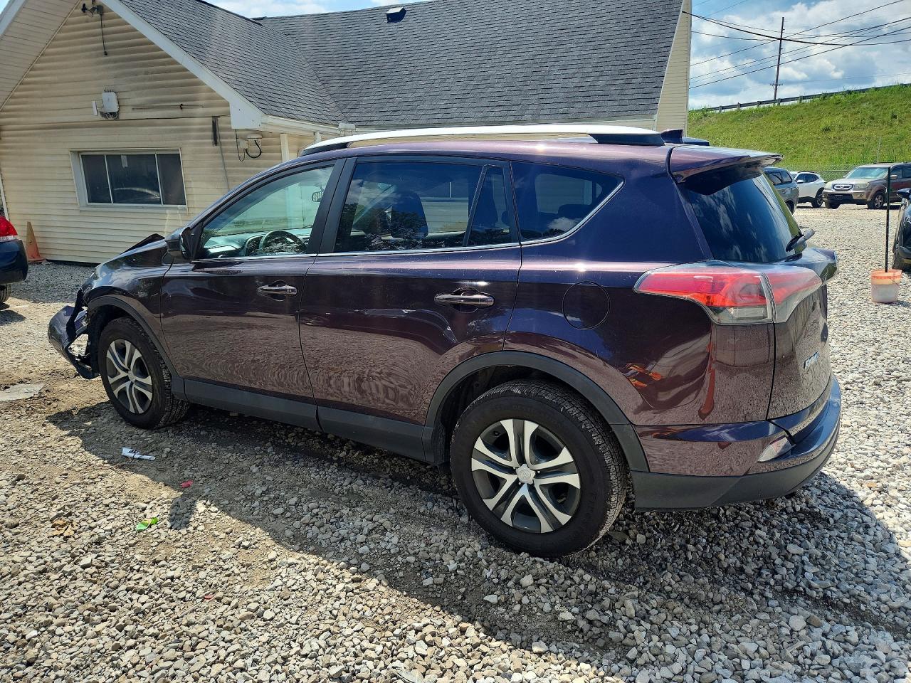 2016 TOYOTA RAV4 LE — снимка 2