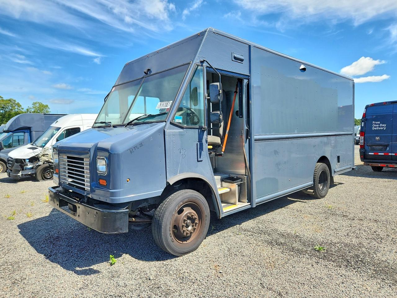 2020 FORD F59