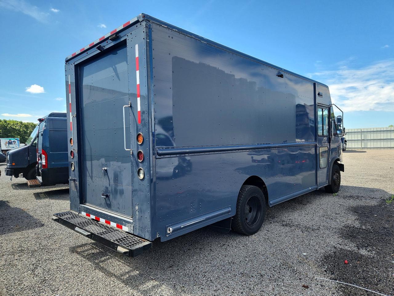 2020 FORD F59 — снимка 3