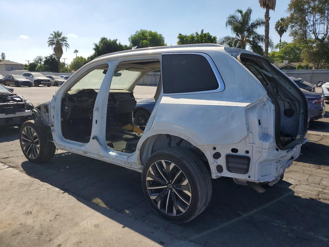 2025 VOLVO XC90 PLUS — снимка 2