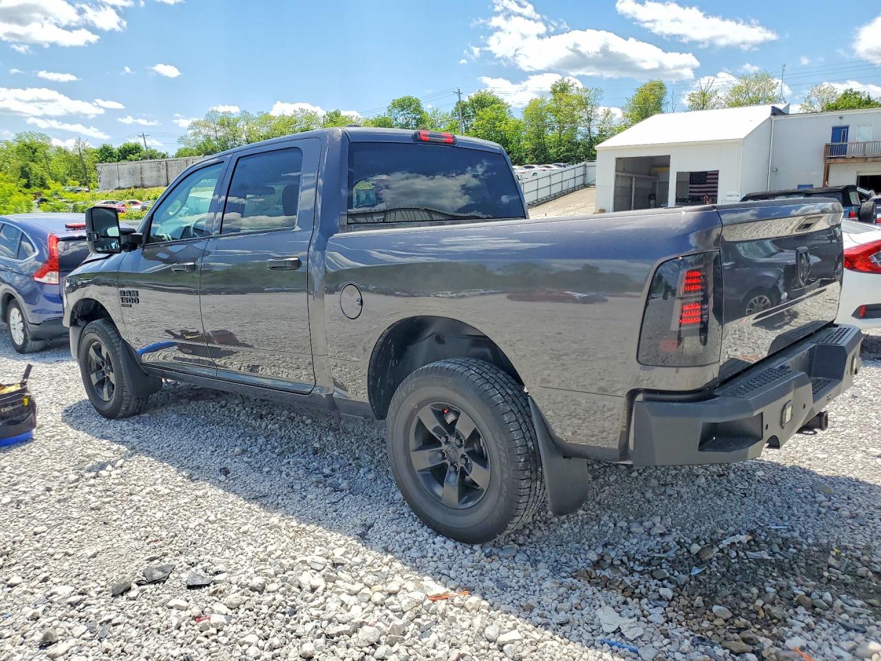 2023 RAM 1500 CLASSIC TRADESMAN — снимка 2