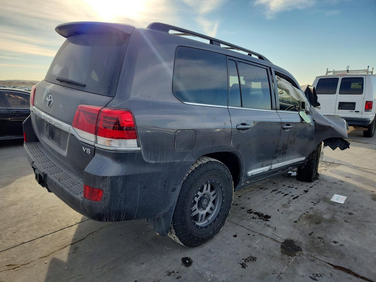 2019 TOYOTA LAND CRUISER VX-R — снимка 3