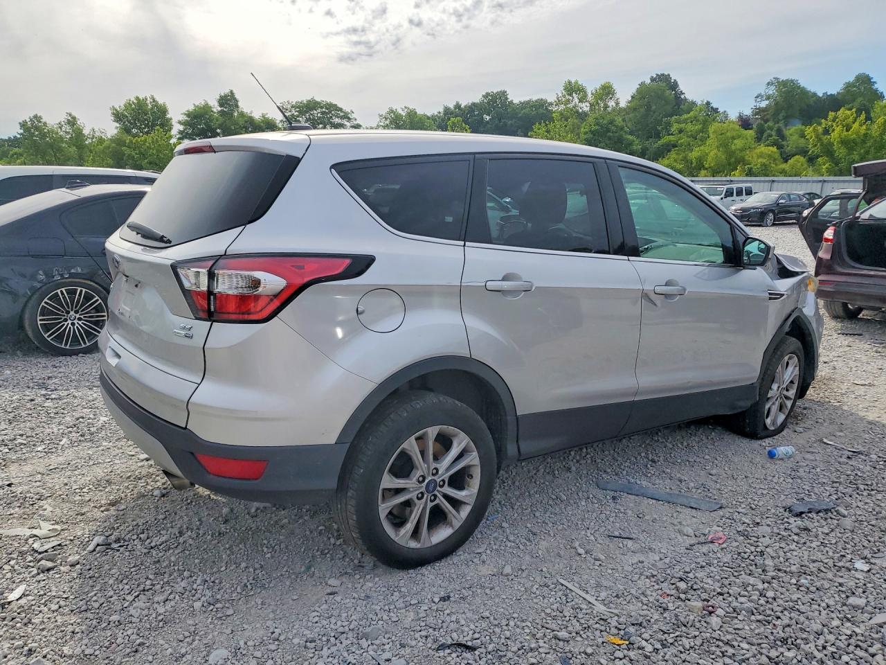 2017 FORD ESCAPE SE — снимка 3