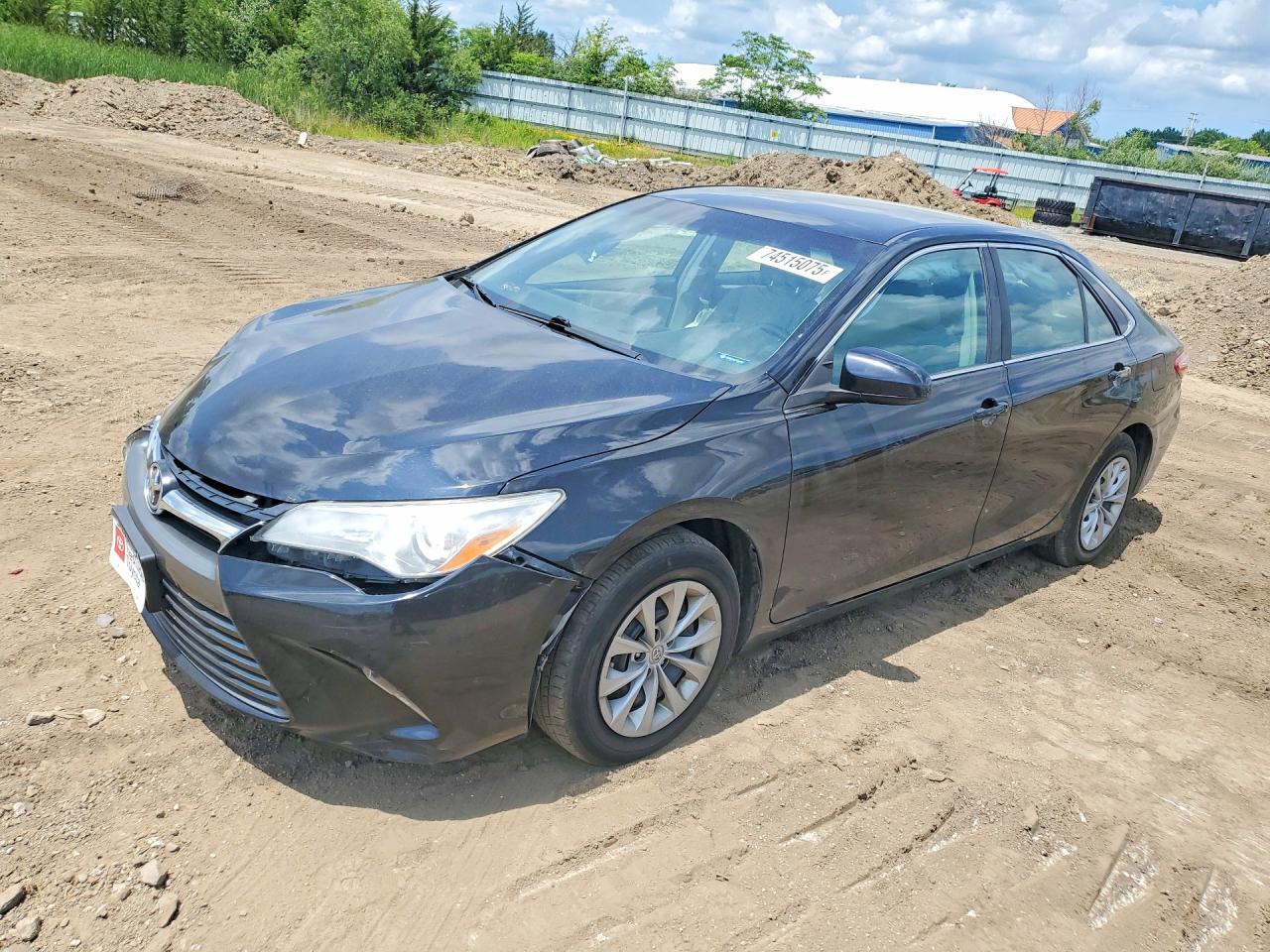 2017 TOYOTA CAMRY LE