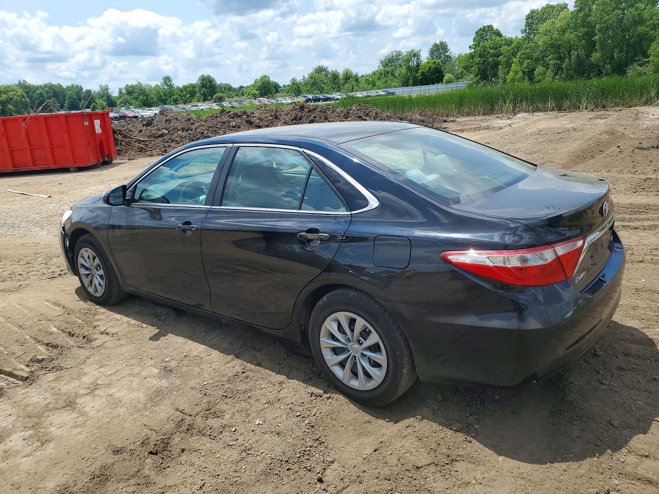 2017 TOYOTA CAMRY LE — снимка 2
