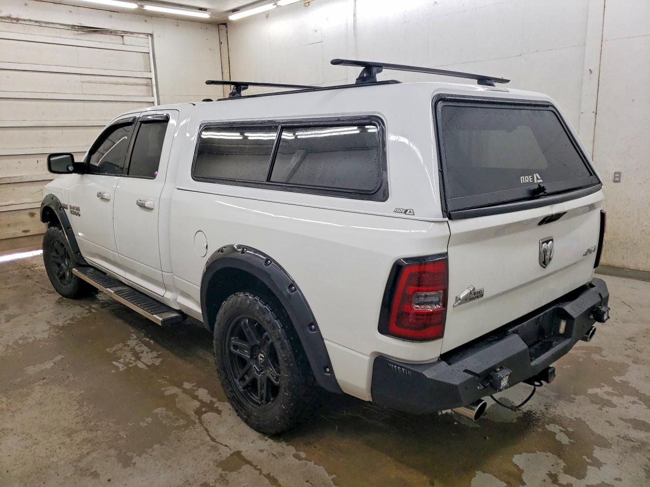 2015 RAM 1500 SLT — снимка 2