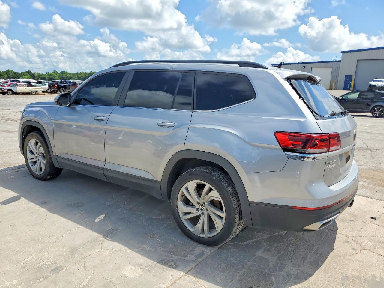 2022 VOLKSWAGEN ATLAS SE — снимка 2