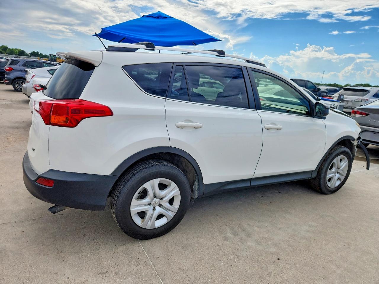 2015 TOYOTA RAV4 LE — снимка 3