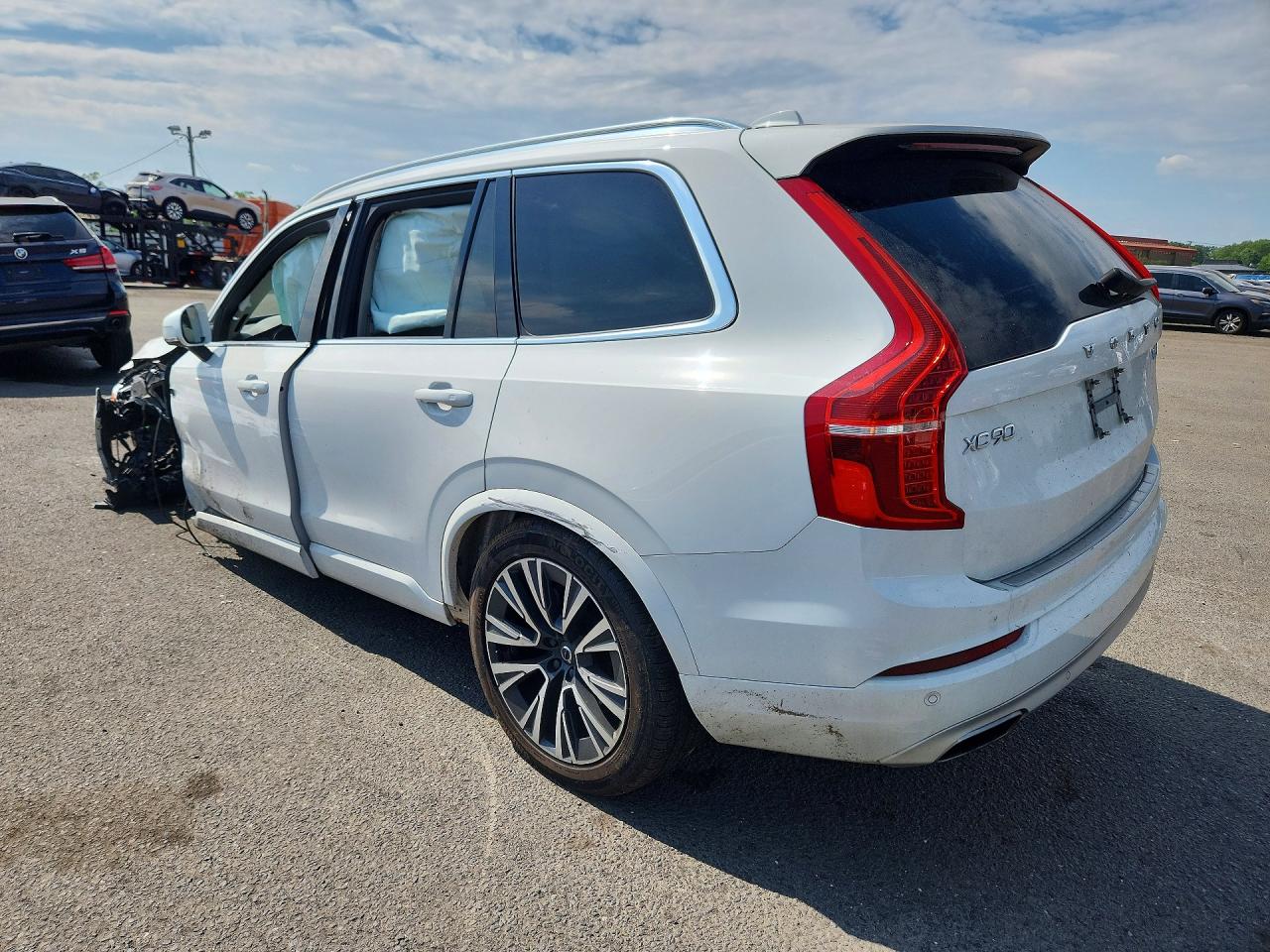 2020 VOLVO XC90 T5 MOMENTUM — снимка 2