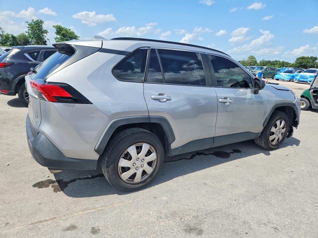 2019 TOYOTA RAV4 LE — снимка 3