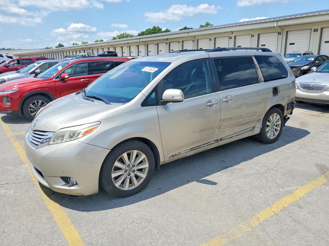 2015 TOYOTA SIENNA LIMITED PREMIUM 7-PASSENGER