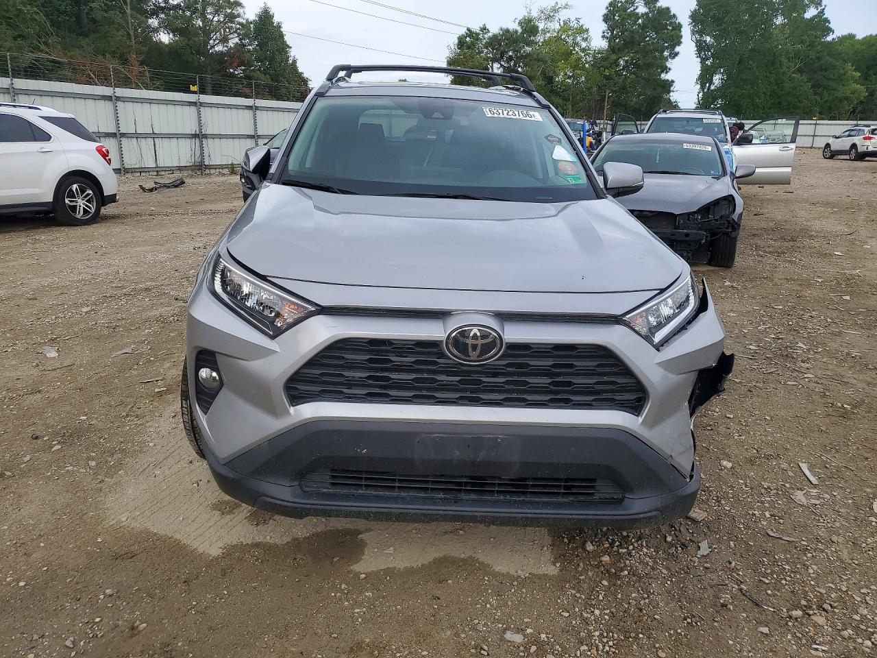 2020 TOYOTA RAV4 XLE — снимка 5