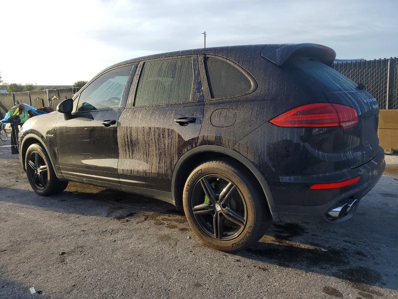 2016 PORSCHE CAYENNE SE HYBRID — снимка 2