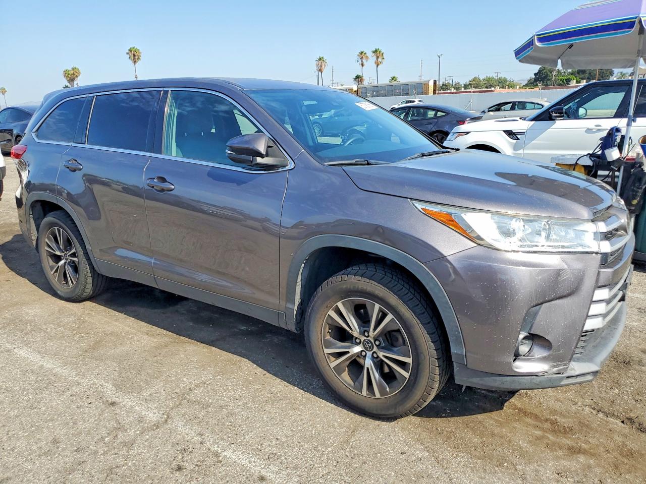 2019 TOYOTA HIGHLANDER LE — снимка 4