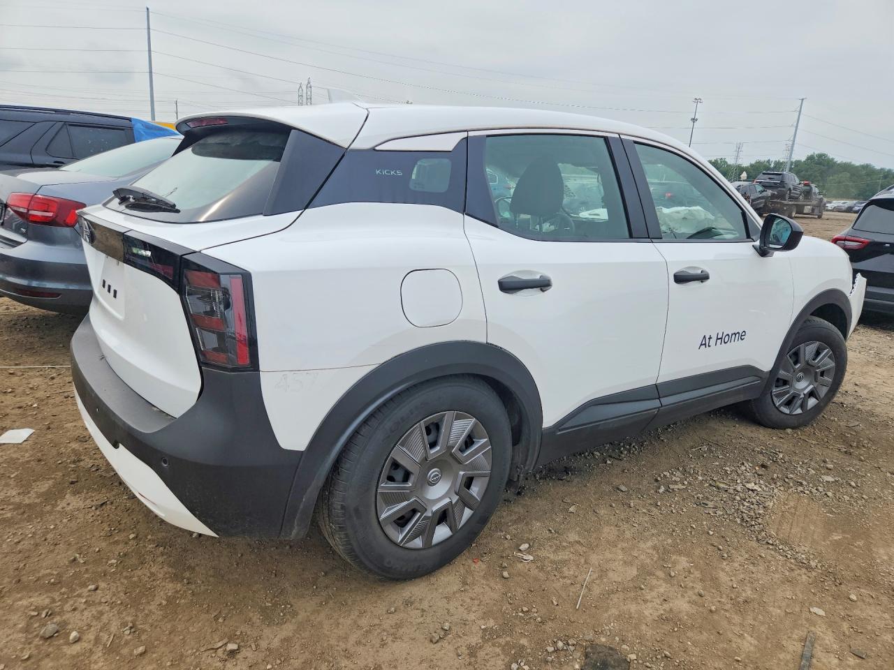 2025 NISSAN KICKS S — снимка 3