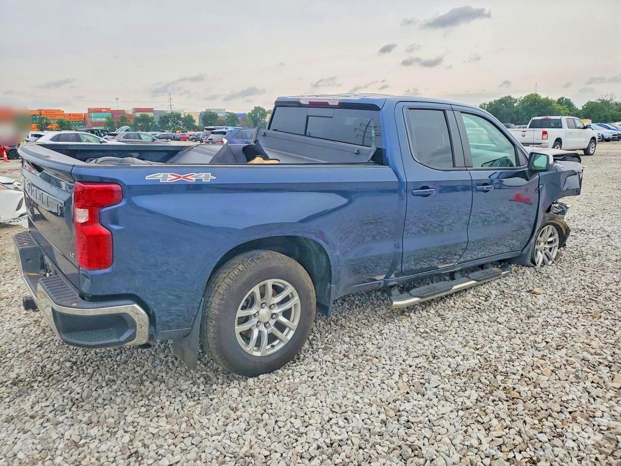 2020 CHEVROLET SILVERADO K1500 LT — снимка 3