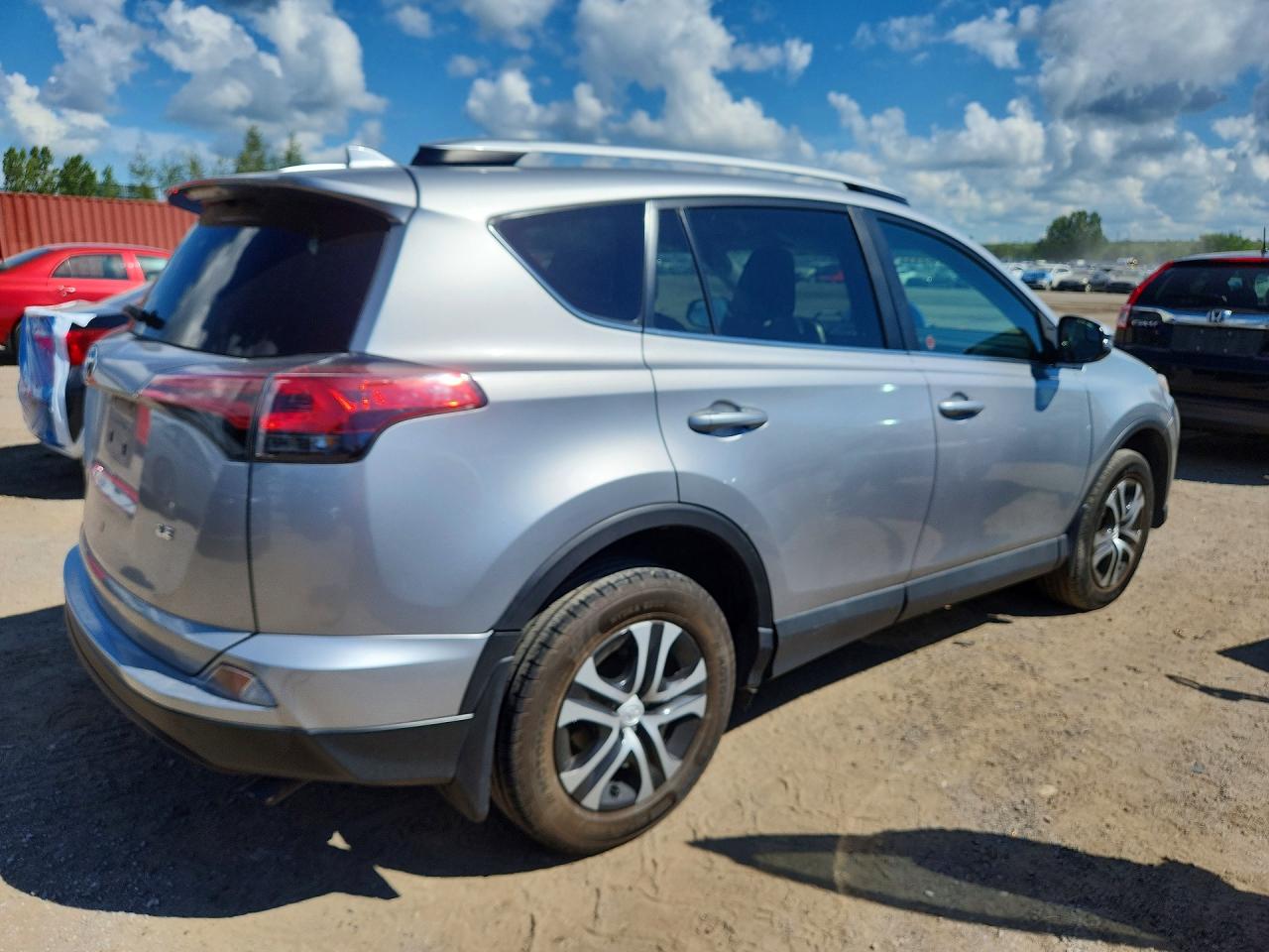 2016 TOYOTA RAV4 LE — снимка 3