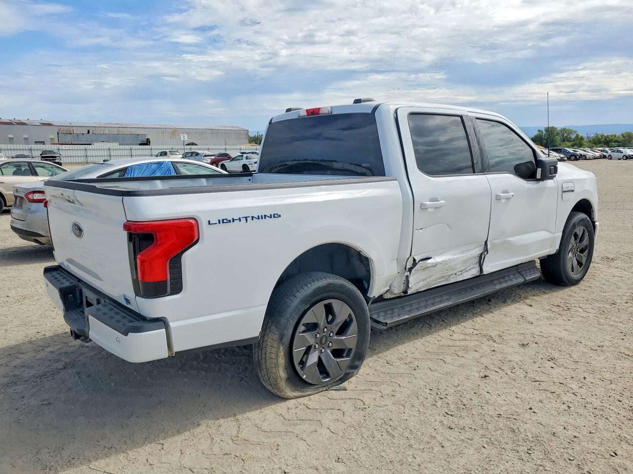 2023 FORD F150 LIGHTNING PRO — снимка 3