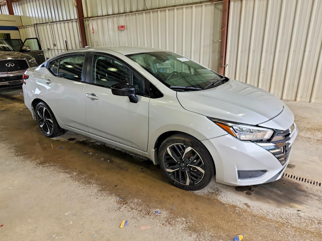 2025 NISSAN VERSA SR — снимка 4