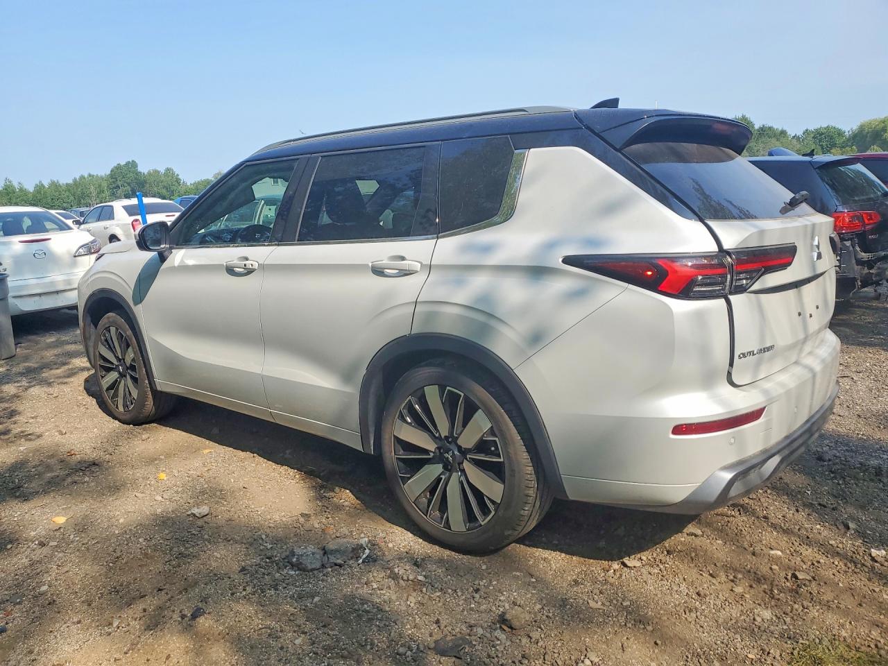 2025 MITSUBISHI OUTLANDER SEL — снимка 2