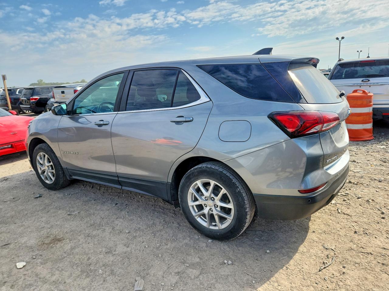 2023 CHEVROLET EQUINOX LT — снимка 2
