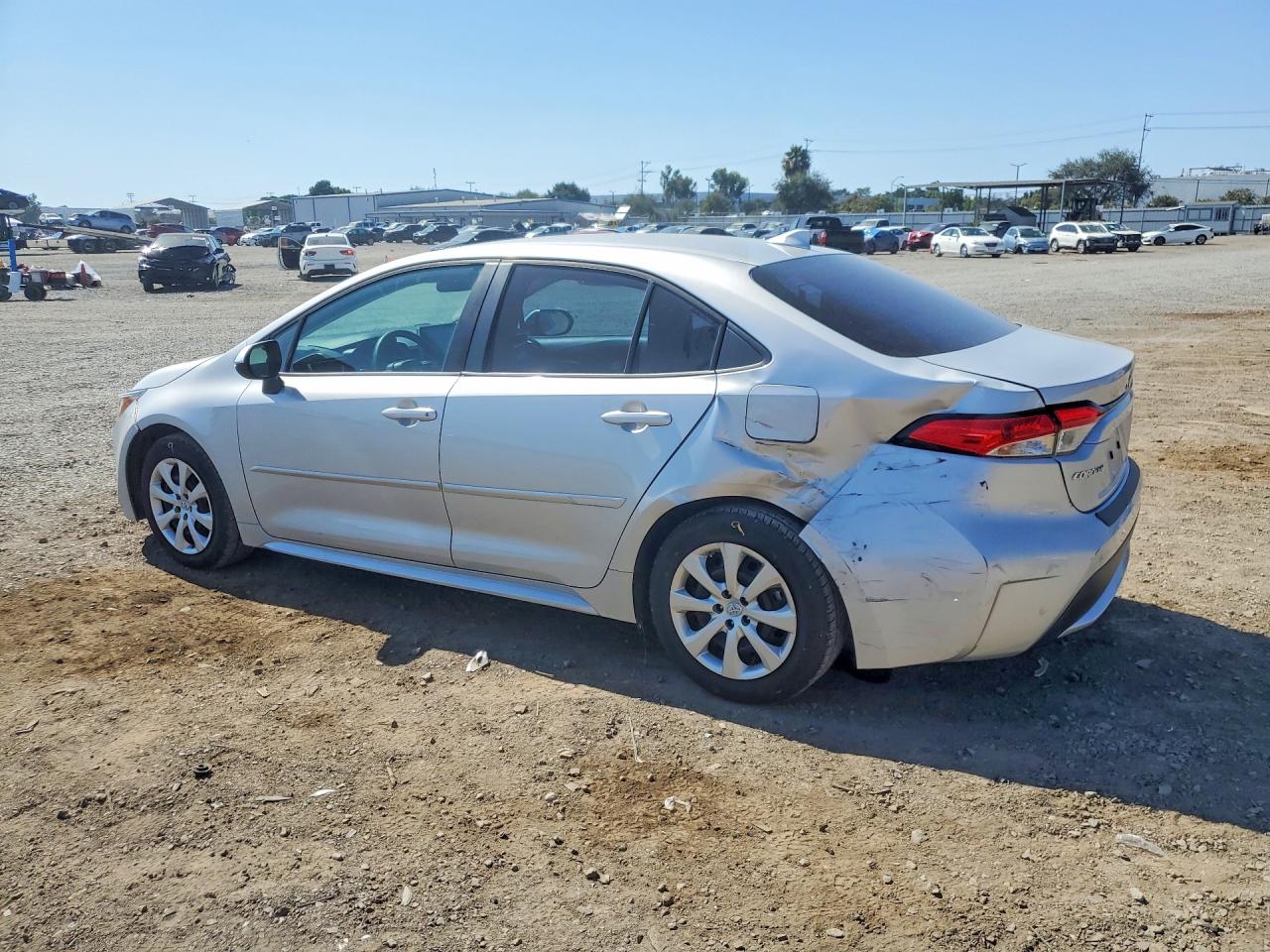 2020 TOYOTA COROLLA LE — снимка 2
