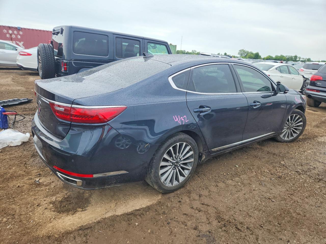 2018 KIA CADENZA PREMIUM — снимка 3