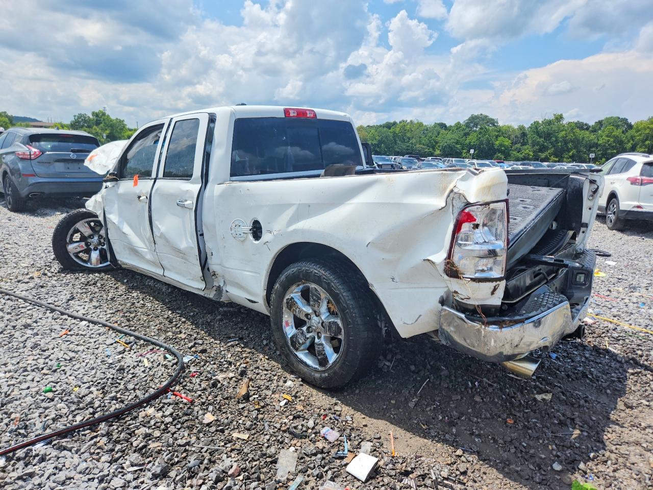 2016 RAM 1500 SLT — снимка 2