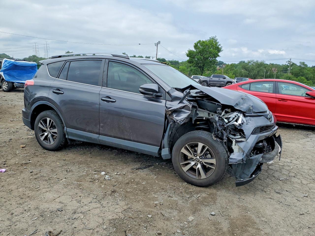 2018 TOYOTA RAV4 XLE — снимка 4
