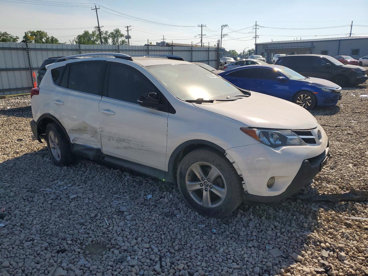 2015 TOYOTA RAV4 XLE — снимка 4