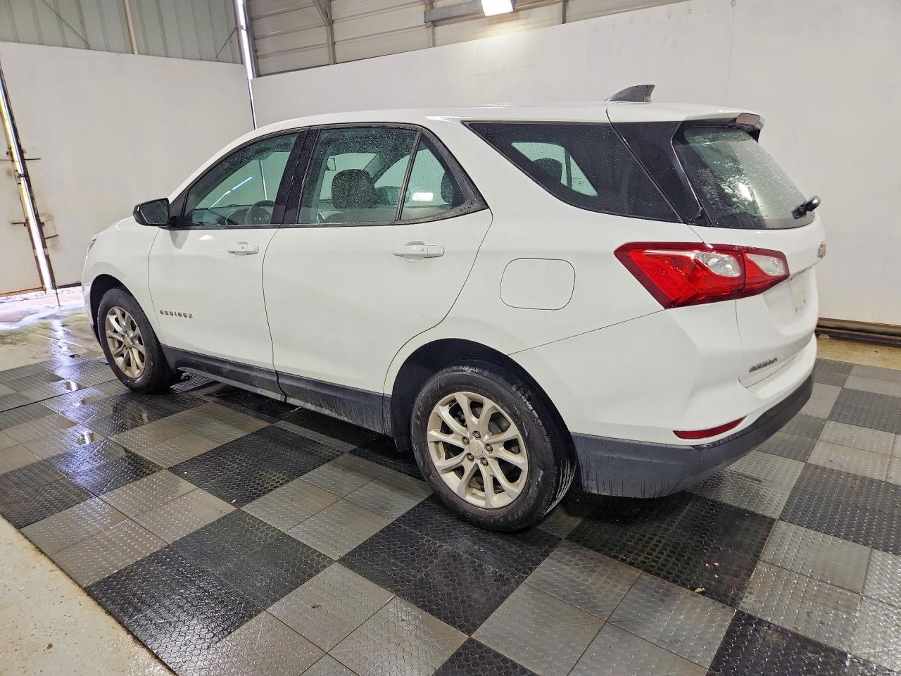 2019 CHEVROLET EQUINOX LS — снимка 2