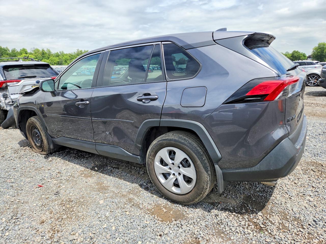 2024 TOYOTA RAV4 LE — снимка 2