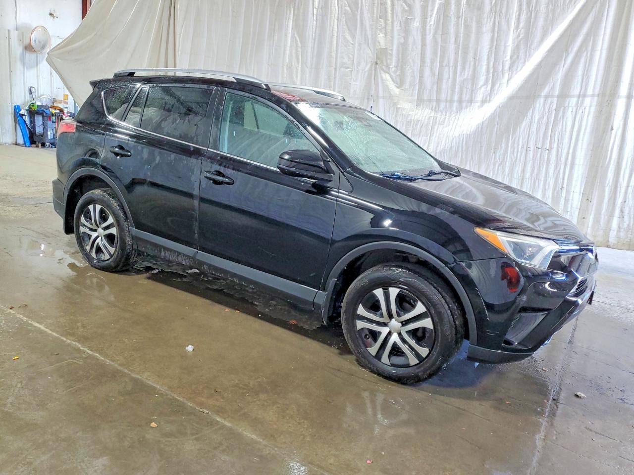 2017 TOYOTA RAV4 LE — снимка 4