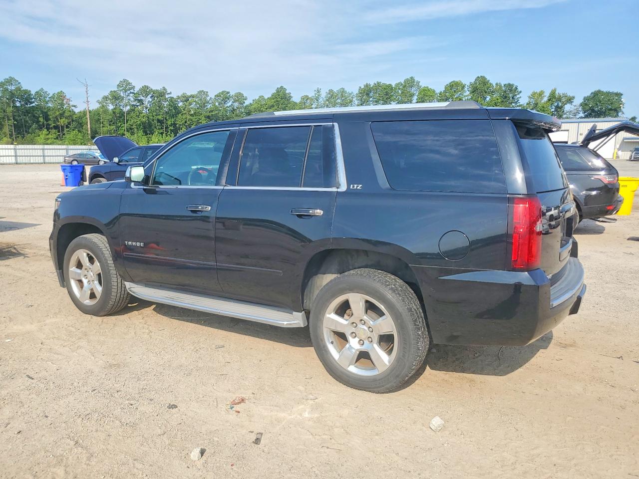 2015 CHEVROLET TAHOE C1500 LTZ — снимка 2