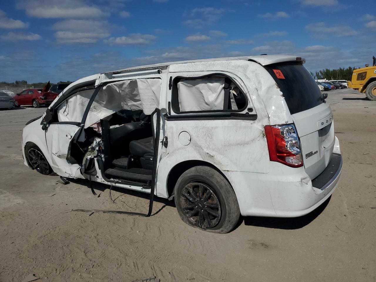 2020 DODGE GRAND CARAVAN GT — снимка 2