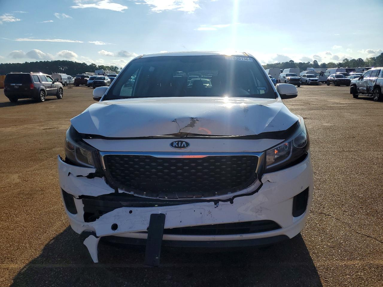 2016 KIA SEDONA LX — снимка 5