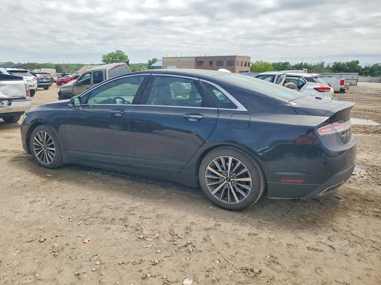 2019 LINCOLN MKZ RESERVE I — снимка 2