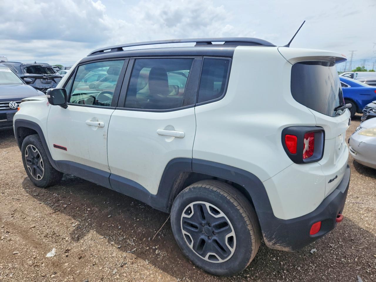 2015 JEEP RENEGADE TRAILHAWK — снимка 2