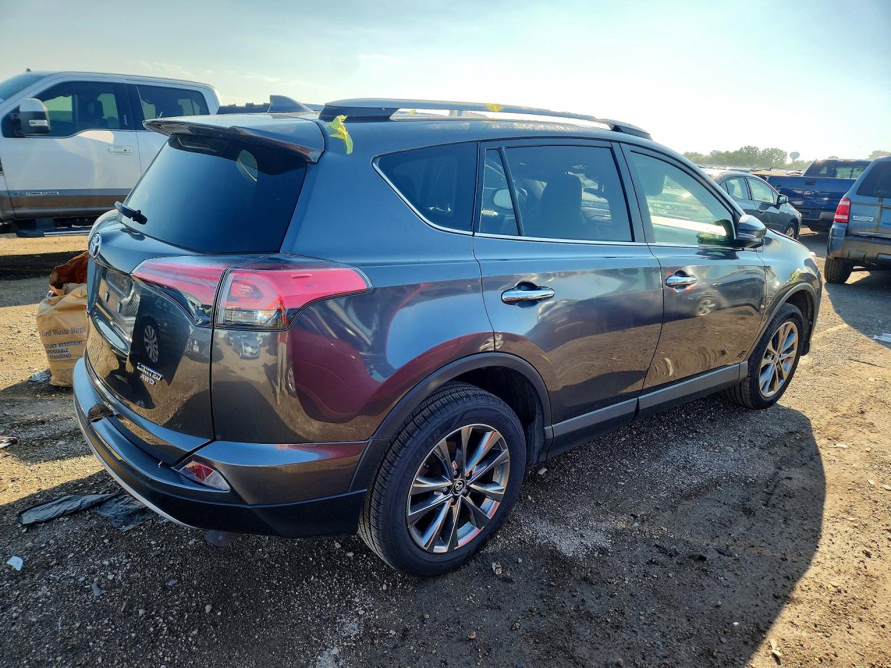 2018 TOYOTA RAV4 LIMITED — снимка 3