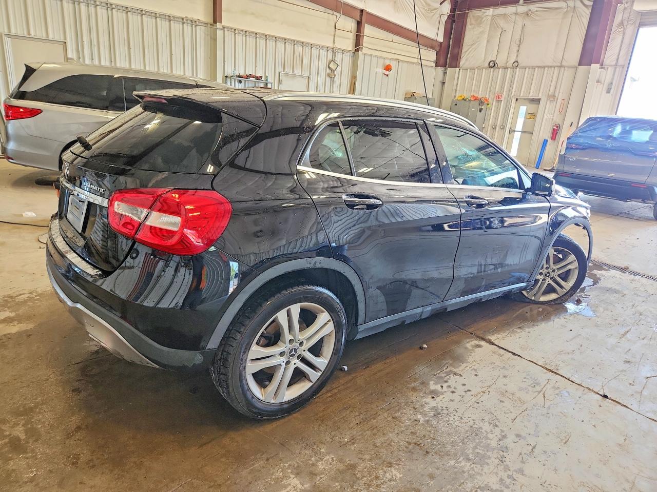2018 MERCEDES-BENZ GLA 250 4MATIC — снимка 3